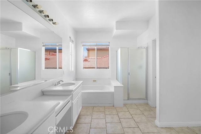 Detail Gallery Image 19 of 40 For 842 W Orange Heights Ln, Corona,  CA 92882 - 5 Beds | 2/1 Baths