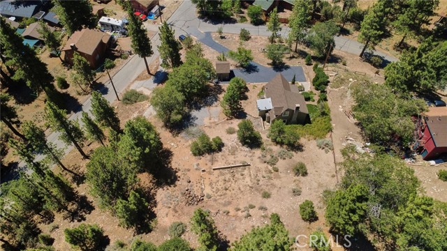 39676 Oak Glen Road, Fawnskin CA: https://media.crmls.org/medias/8f0a0b03-fd6b-470c-a44a-c927fdbe2ea3.jpg
