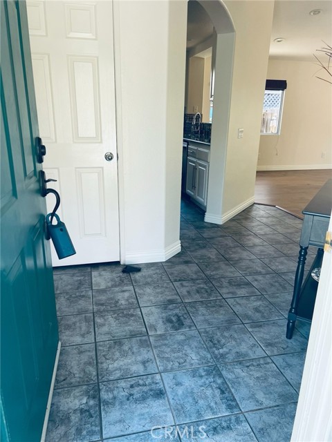 2 Maison, Aliso Viejo CA: https://media.crmls.org/medias/8f0b07d0-76b2-4adc-9445-0a6740ec3de4.jpg