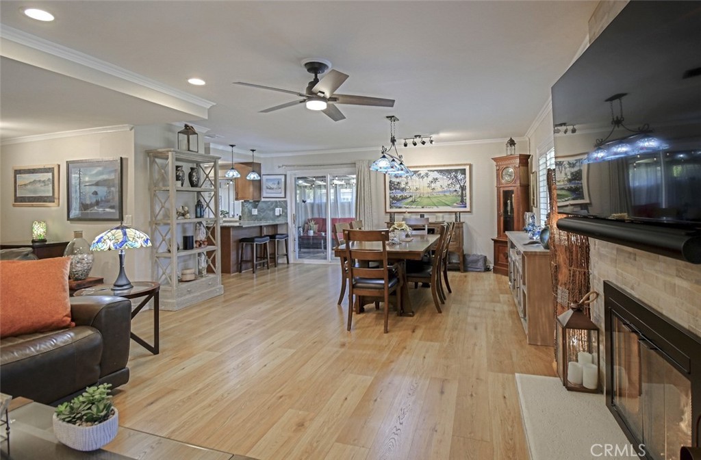 MLS #OC25252443 image #14