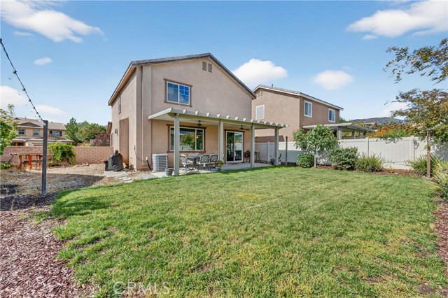 17689 Cornsilk Lane, San Bernardino CA: https://media.crmls.org/medias/8f0b421d-7692-43f6-9a92-6ecd5866e9c2.jpg