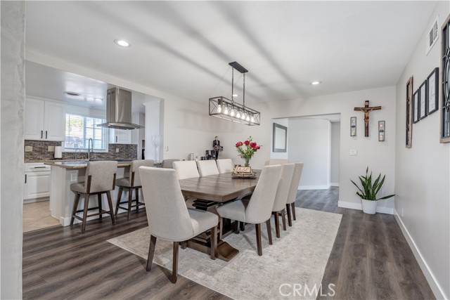 Image 6 of 65 For 824 Dune  