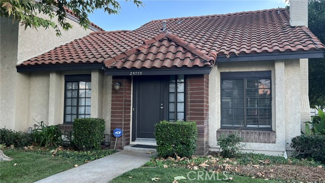 Detail Gallery Image 1 of 17 For 25775 Mission Rd, Loma Linda,  CA 92354 - 3 Beds | 3 Baths