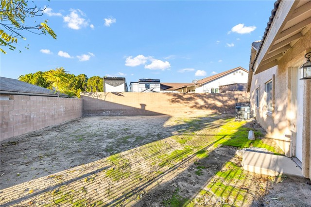 Detail Gallery Image 34 of 44 For 1230 Shellie Ln, Hemet,  CA 92543 - 3 Beds | 2 Baths