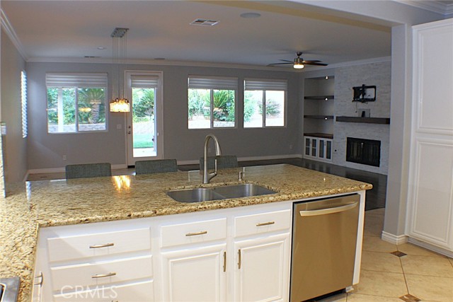 Detail Gallery Image 9 of 33 For 23062 Cotati Ct, Moreno Valley,  CA 92557 - 3 Beds | 2/1 Baths