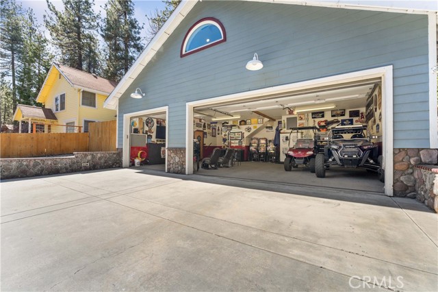 Detail Gallery Image 9 of 49 For 1584 Betty St, Wrightwood,  CA 92397 - 3 Beds | 2 Baths