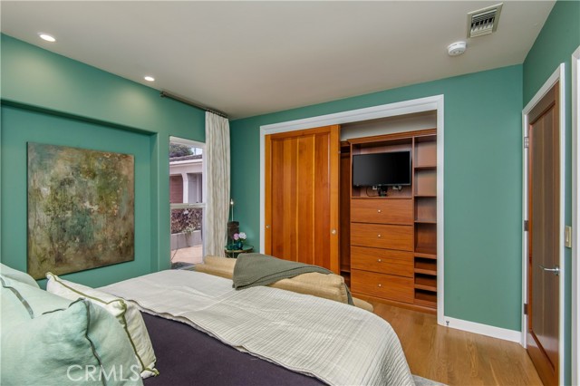 Detail Gallery Image 21 of 44 For 1598 Skyline Dr, Laguna Beach,  CA 92651 - 3 Beds | 3/1 Baths