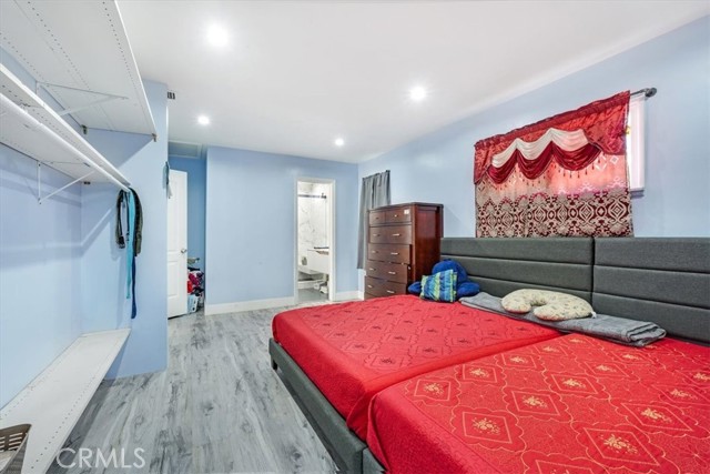 15330 Hart Street, Van Nuys CA: https://media.crmls.org/medias/8f0f7a54-1cae-4e80-8247-7f2c5033a140.jpg