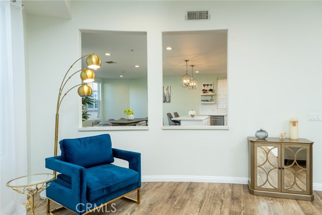 Detail Gallery Image 19 of 43 For 3960 Pennsylvania Ave #107,  La Crescenta,  CA 91214 - 3 Beds | 2/1 Baths