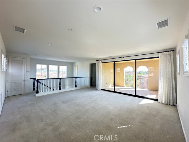 5 Zion Drive, Lake Forest CA: https://media.crmls.org/medias/8f106c79-bb06-4bc0-870c-3e4caa86bef1.jpg