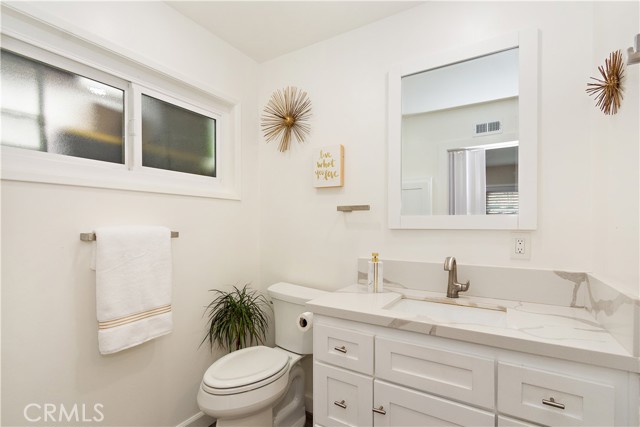 Detail Gallery Image 16 of 31 For 285 Harvard Ln, Seal Beach,  CA 90740 - 4 Beds | 2 Baths