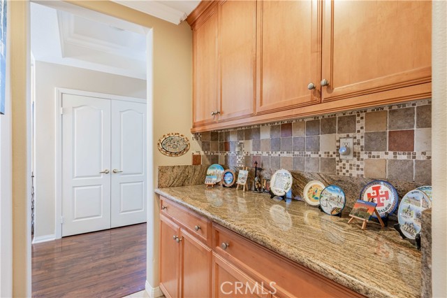 8656 Calle Canon Road, Corona CA: https://media.crmls.org/medias/8f11a06c-112d-49e9-81df-0f63fc15ba21.jpg