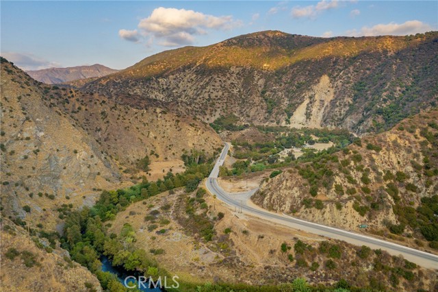 27 Silver Forest Court, Azusa CA: https://media.crmls.org/medias/8f124b09-beed-4b0e-9cee-10cba1365462.jpg