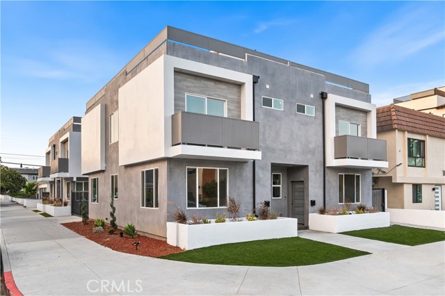 Detail Gallery Image 3 of 61 For 10857 Morrison St, North Hollywood,  CA 91601 - – Beds | – Baths