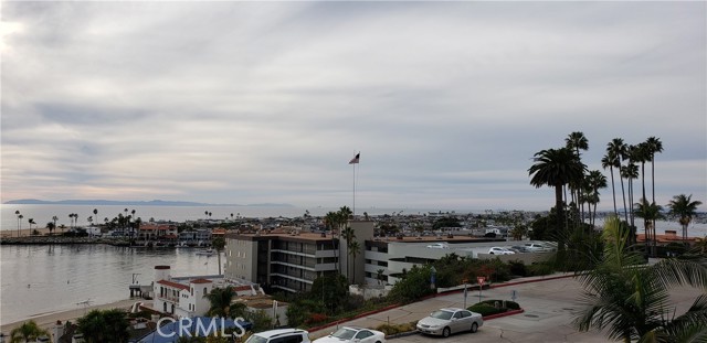 2614 Ocean Boulevard, Corona del Mar CA: https://media.crmls.org/medias/8f126dcc-b20e-444f-a6f8-291a5e7e21f4.jpg
