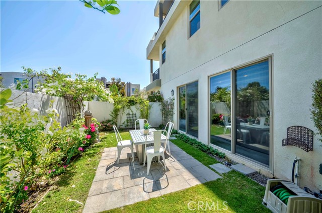 195 Stellar, Irvine CA: https://media.crmls.org/medias/8f134162-7bf3-4b5f-a969-eccebabff674.jpg