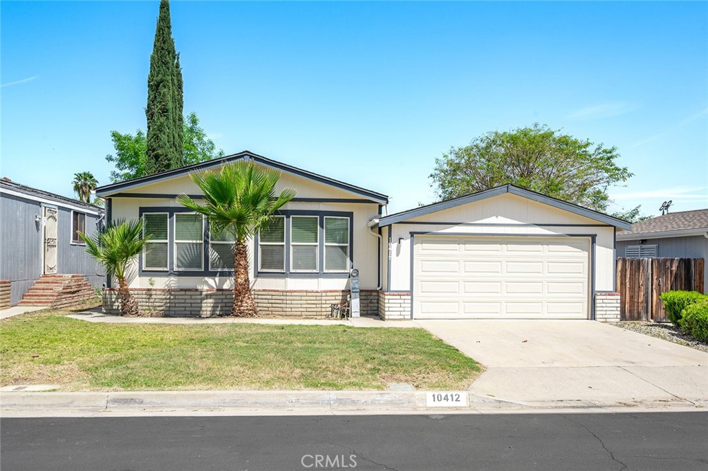 10412 Comstock