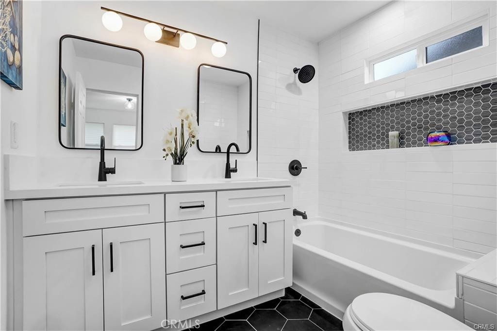 MLS #IG25255335 image #9