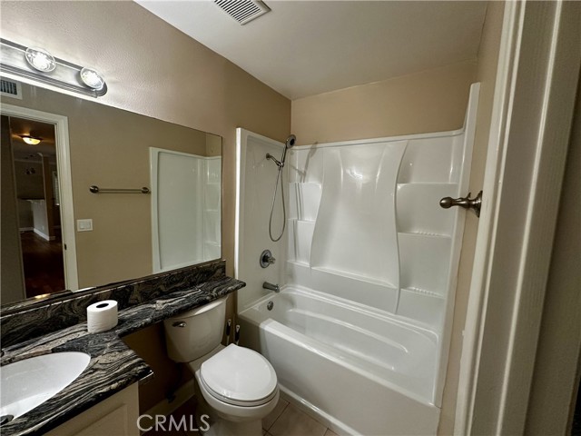 Detail Gallery Image 17 of 19 For 20011 Shorewood, Huntington Beach,  CA 92646 - 4 Beds | 2 Baths