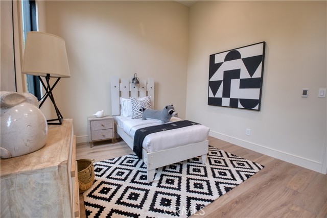 Bedroom 1
tall ceilings light and bright, en suite