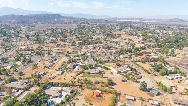 Detail Gallery Image 42 of 46 For 17920 Pony Butte Ct, Perris,  CA 92570 - 4 Beds | 2/1 Baths