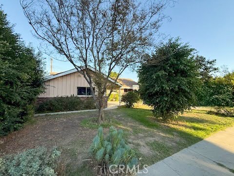 Detail Gallery Image 2 of 27 For 8848 Gerald Ave, North Hills,  CA 91343 - 4 Beds | 2 Baths