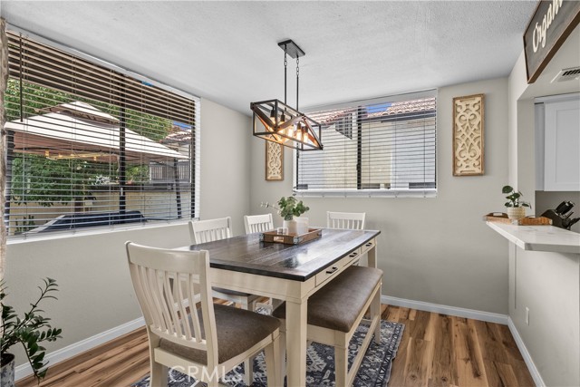 Detail Gallery Image 9 of 47 For 20931 Judah Ln #35,  Newhall,  CA 91321 - 2 Beds | 3 Baths