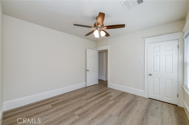 Detail Gallery Image 29 of 41 For 701 E Clinton, Fresno,  CA 93704 - 3 Beds | 1 Baths