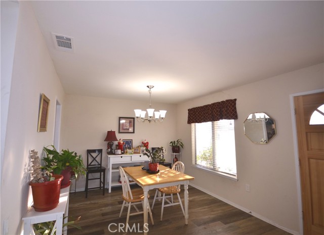 27958 Foxfire Street, Menifee CA: https://media.crmls.org/medias/8f1632a2-faf6-44e4-aece-9df91a419bc9.jpg