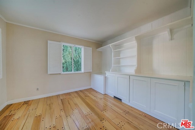 Detail Gallery Image 22 of 38 For 3826 Dixie Canyon, Sherman Oaks,  CA 91423 - 3 Beds | 3 Baths