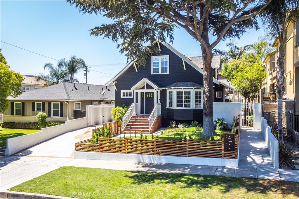 721 E Verdugo Avenue