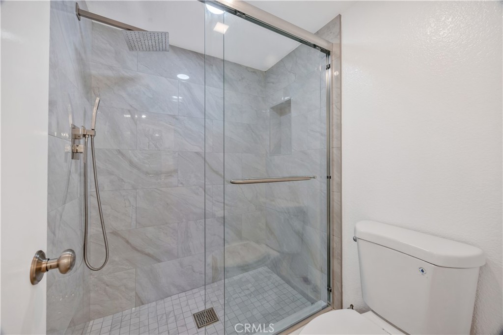 8f176819 4deb 4d95 90b5 Ebbd3f3b39a3