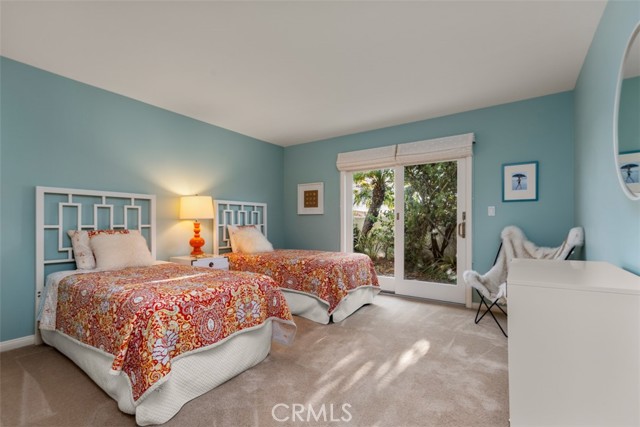 Detail Gallery Image 19 of 31 For 4501 Roxbury Rd, Corona Del Mar,  CA 92625 - 3 Beds | 3/1 Baths