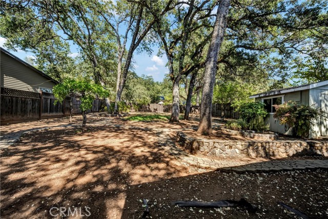 18682 North Shore Drive, Hidden Valley Lake CA: https://media.crmls.org/medias/8f17ce43-fdac-4f5b-a233-ef05ed71038e.jpg