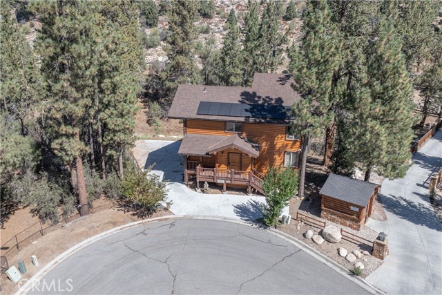 Detail Gallery Image 10 of 53 For 42518 Gold Rush Dr, Big Bear Lake,  CA 92315 - 5 Beds | 6/2 Baths