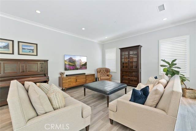 58 Stetson, Irvine CA: https://media.crmls.org/medias/8f191db0-6390-4800-80d0-d798fe7e976b.jpg