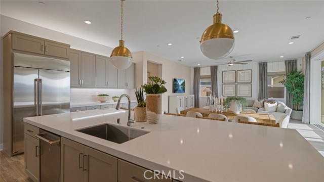 Detail Gallery Image 4 of 35 For 29409 via Diamante, Valencia,  CA 91354 - 3 Beds | 3/1 Baths