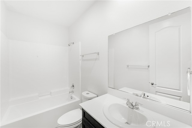 7659 Prairie Drive, Riverside CA: https://media.crmls.org/medias/8f1a3f61-8cf7-4128-903f-92cf1f1bd94d.jpg