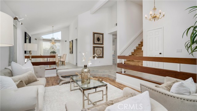 Detail Gallery Image 8 of 55 For 7 Nantucket, Irvine,  CA 92620 - 4 Beds | 2/1 Baths