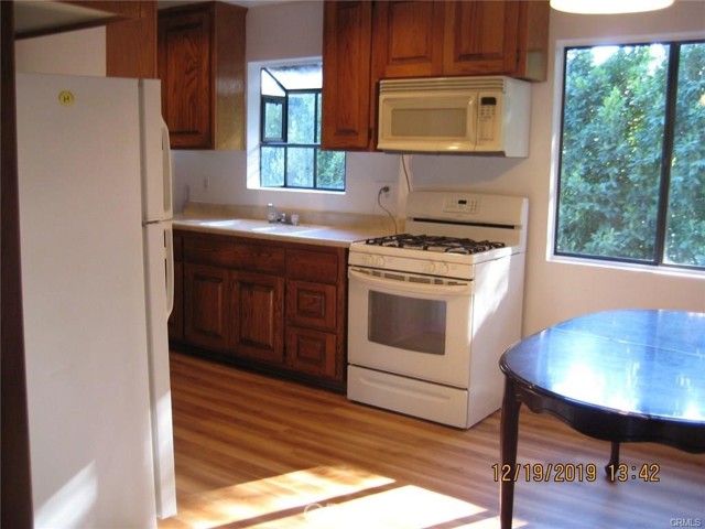 5931 CORBIN Avenue, Tarzana CA: https://media.crmls.org/medias/8f1aa871-ad38-40f2-9991-62161327032f.jpg