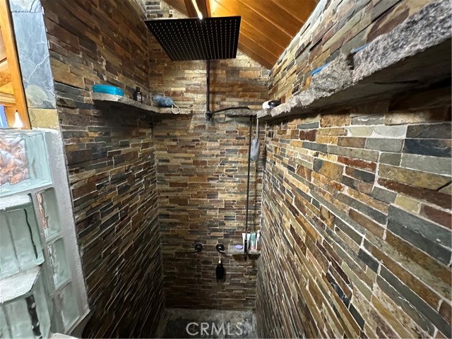 9376 Dogwood Lane, Forest Falls CA: https://media.crmls.org/medias/8f1acd10-0007-46e1-a811-ac6b5b3100bb.jpg