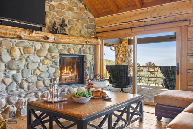 Detail Gallery Image 23 of 75 For 27241 Deertrail Dr, Tehachapi,  CA 93561 - 5 Beds | 4/1 Baths