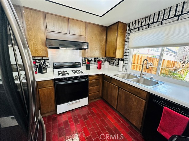 Detail Gallery Image 8 of 25 For 1255 S Buena Vista, Hemet,  CA 92543 - 2 Beds | 2 Baths