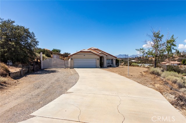 Detail Gallery Image 11 of 72 For 7170 Joshua, Oak Hills,  CA 92344 - 3 Beds | 2 Baths
