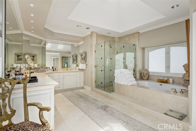 49 Cambria Drive, Corona del Mar CA: https://media.crmls.org/medias/8f1d0d0f-63c4-45bc-8d1b-458d45619a65.jpg