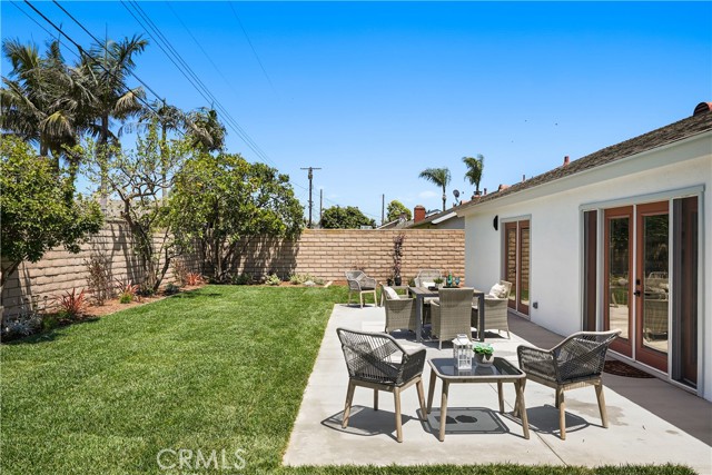 5021 Dovewood Drive, Huntington Beach CA: https://media.crmls.org/medias/8f1d3e5a-1b16-48d1-b2aa-4dd41133144c.jpg