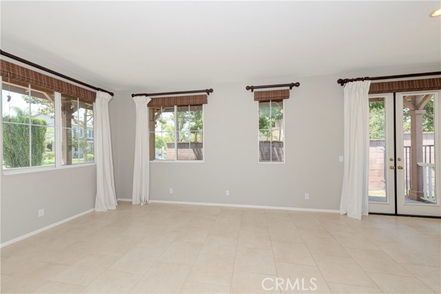 17 Danbury, Ladera Ranch CA: https://media.crmls.org/medias/8f1dab8f-cfac-4931-abf9-cd5d1b93d212.jpg