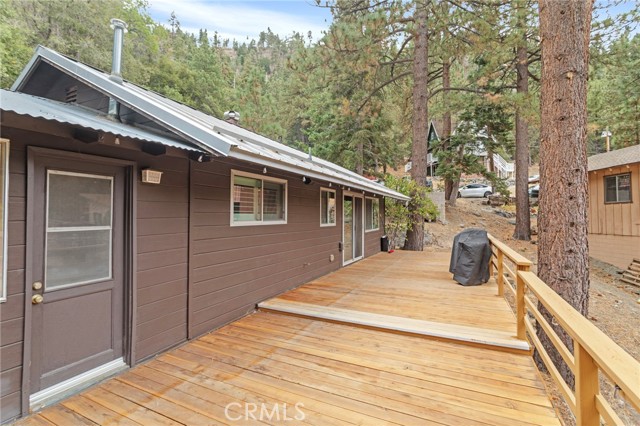 Detail Gallery Image 2 of 22 For 2080 Mojave Scenic Dr, Wrightwood,  CA 92397 - 2 Beds | 1 Baths