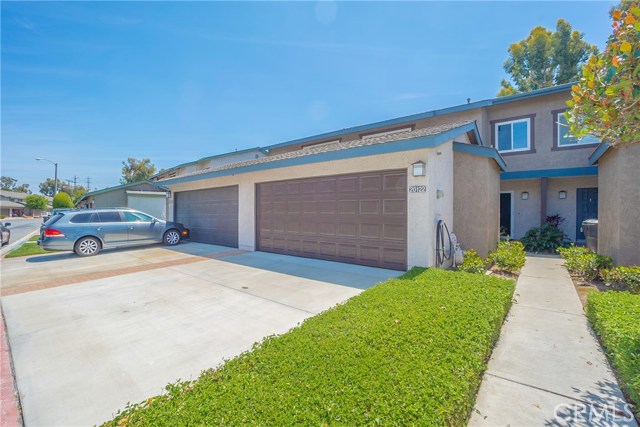 20122 Village Green Dr, Lakewood, CA 90715