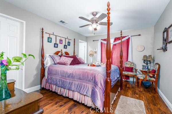 5 Ponte Brava, Lake Elsinore CA: https://media.crmls.org/medias/8f1f81ab-5f0e-44f1-8c14-3432ce4b3226.jpg